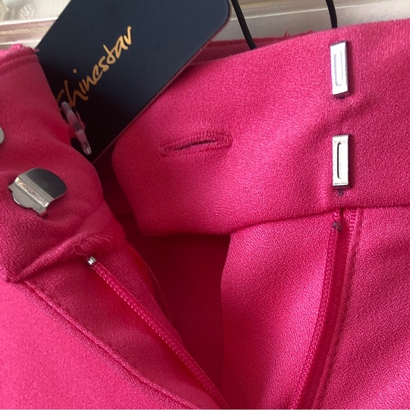 Pink Dress Shorts mid length with pleats and pockets - Picture 6 of 8